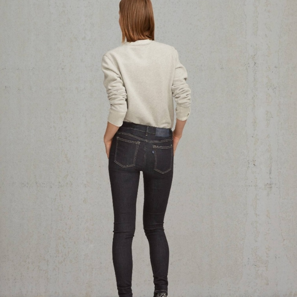 🎯Levi's Empire Skinny Women's Jeans - Dark Wash - Picture 2 of 9